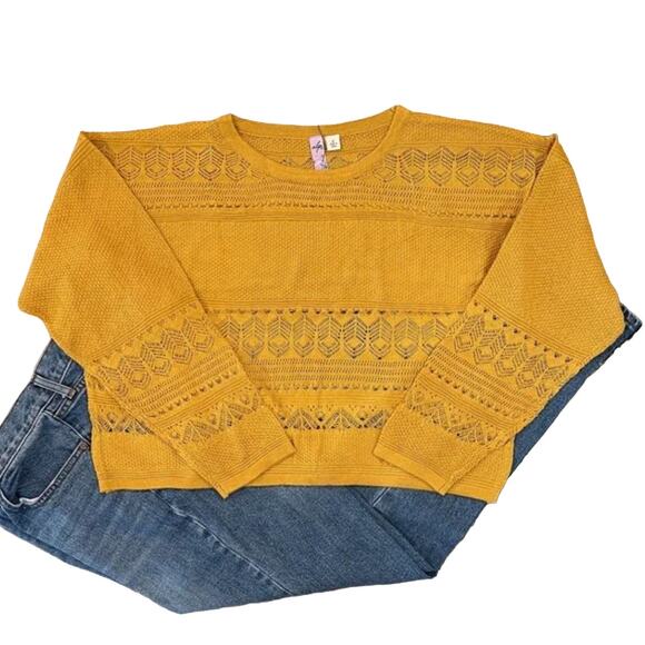 NWT - Francesca's Alya Mustard Gold Lightweight Crewneck Sweater - Picture 1 of 9